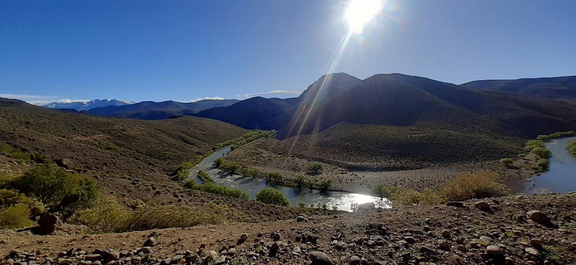 Bardas Del Limay Dormi-Con Hidromasaje - Totalmente Equipado بلوتيير المظهر الخارجي الصورة